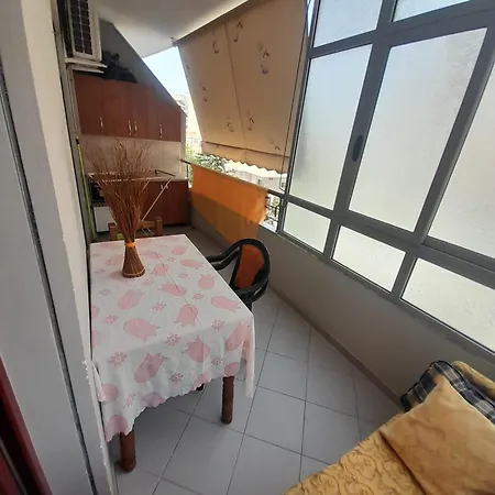 Me Qera Ditore Διαμέρισμα Polisi i Vogel